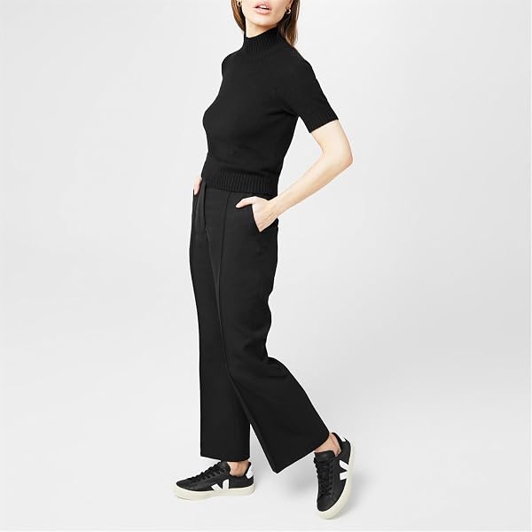 Veja Women Campo Sneakers Black - White 7 US