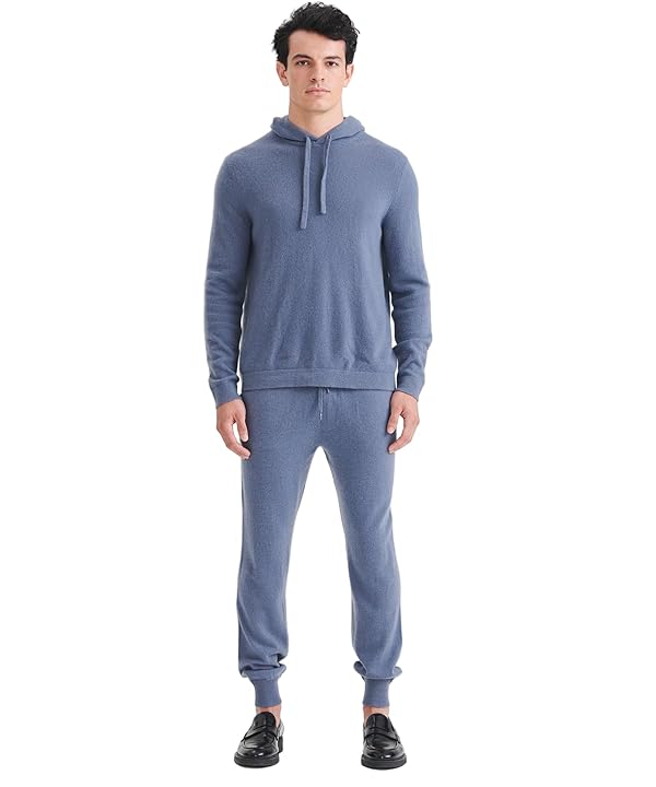 The Off-Duty Cashmere Jogger