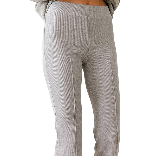 Donni Fitted Kick Flare Cropped Hem Pant