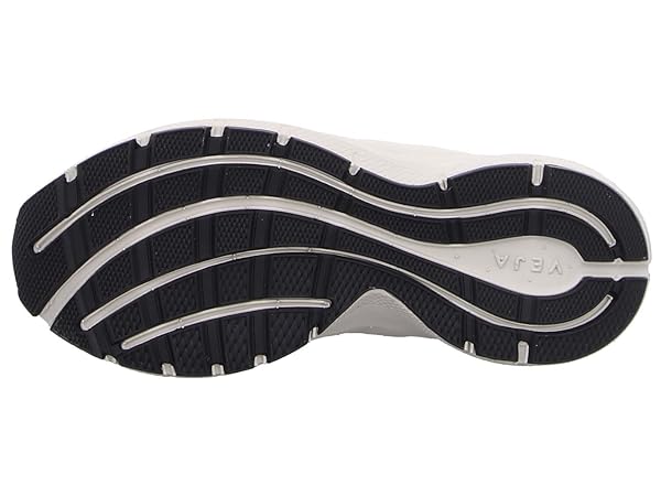 Veja Marlin Light V-Knit Sneaker, 37, White