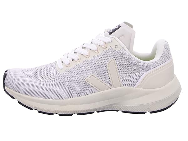 Veja Marlin Light V-Knit Sneaker, 37, White