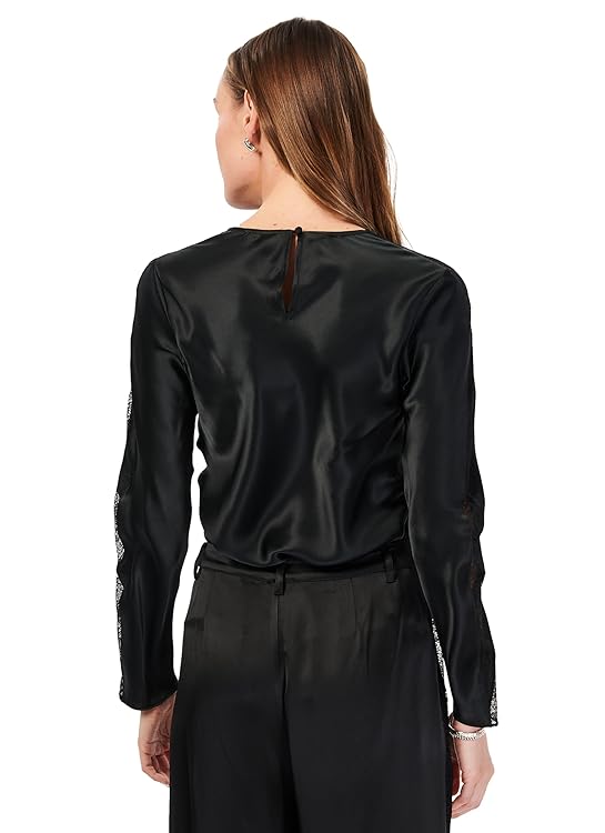 Alandra Top Black