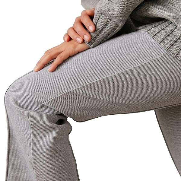 Donni Fitted Kick Flare Cropped Hem Pant