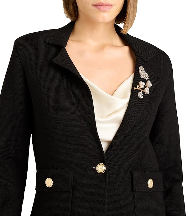 Cinq à Sept Women's Cropped Laynee Blazer